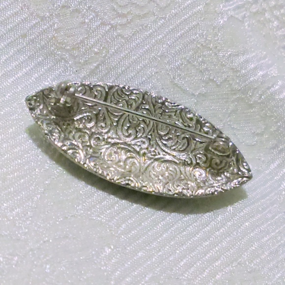 Vintage Victorian Style Silver Copper Tone Bar Pin - Picture 4 of 4